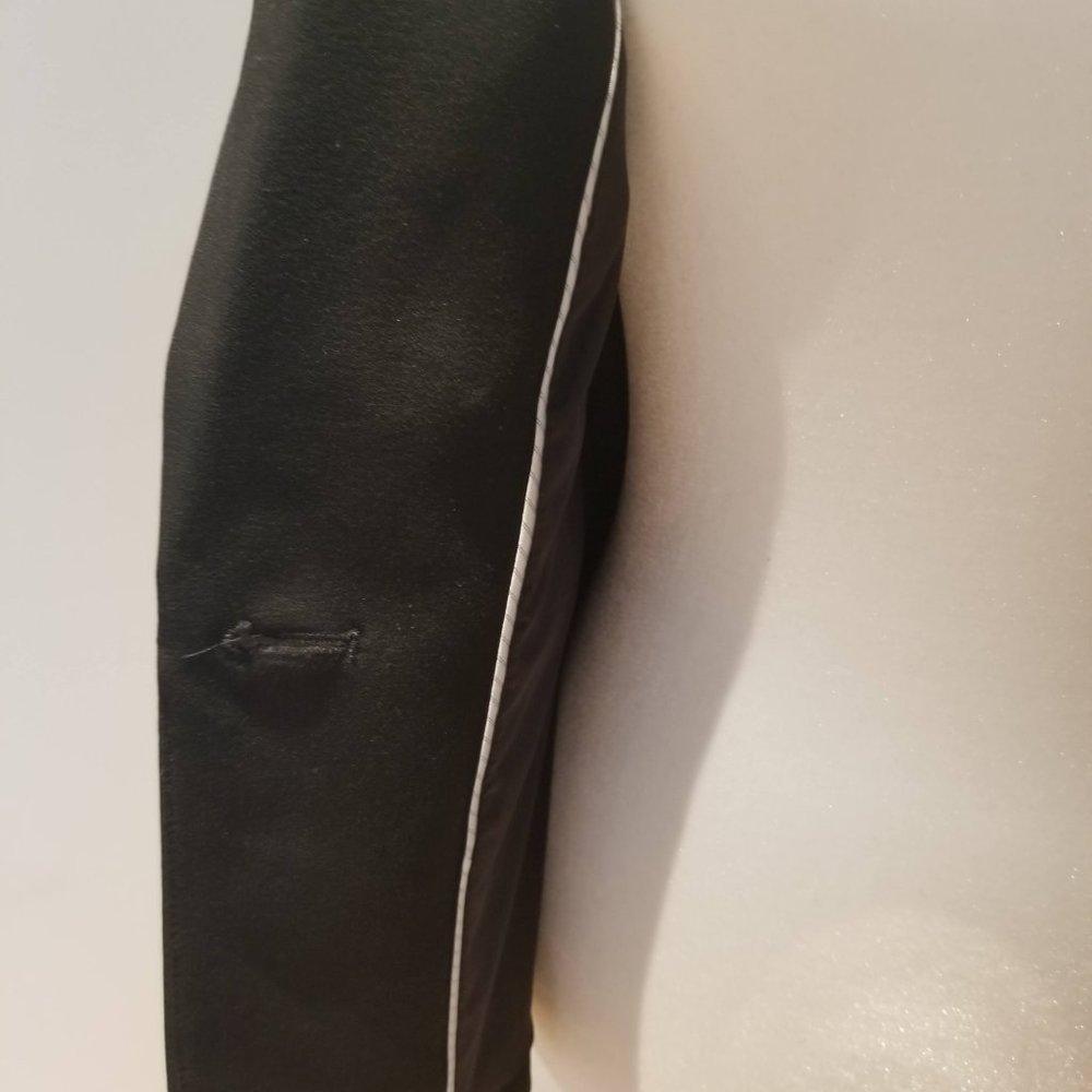 Express Women's Black Single-Button Tailored Blazer - Picture 3 of 4